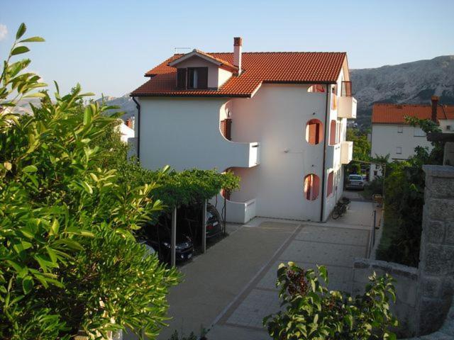 Mirjana F Apartaments Baška Екстериор снимка