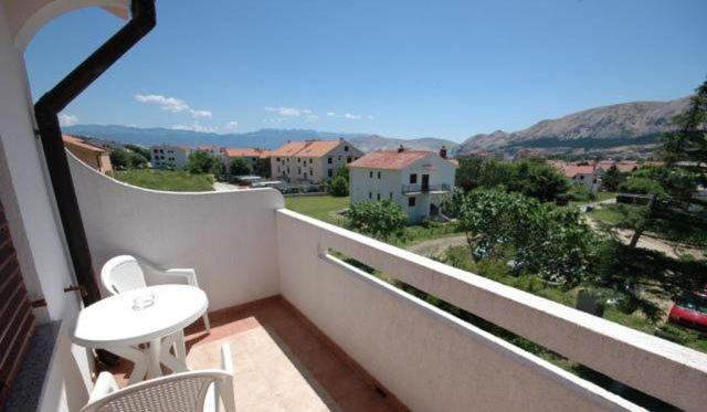 Mirjana F Apartaments Baška Екстериор снимка