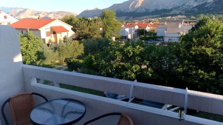Mirjana F Apartaments Baška Екстериор снимка