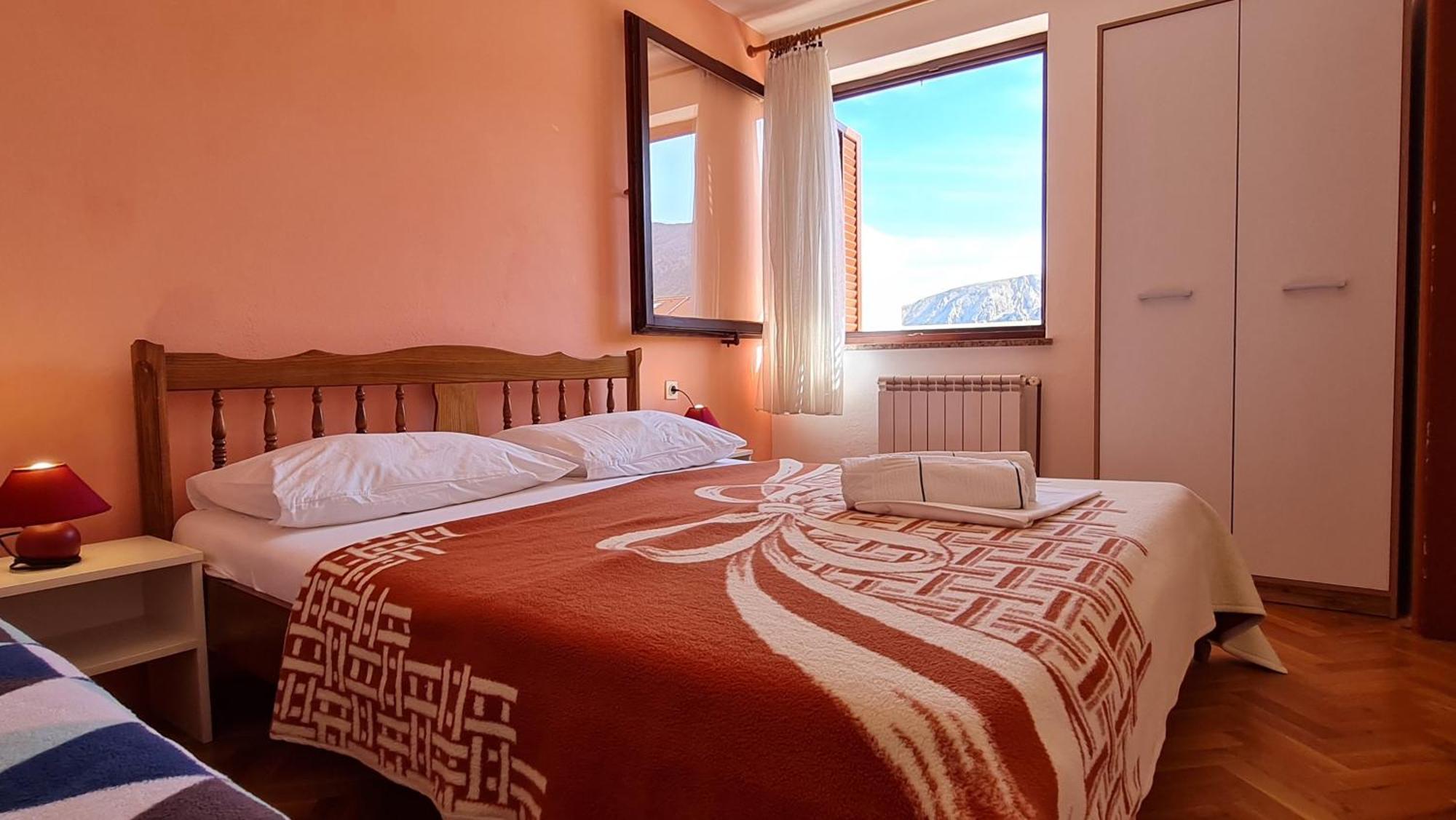 Mirjana F Apartaments Baška Екстериор снимка