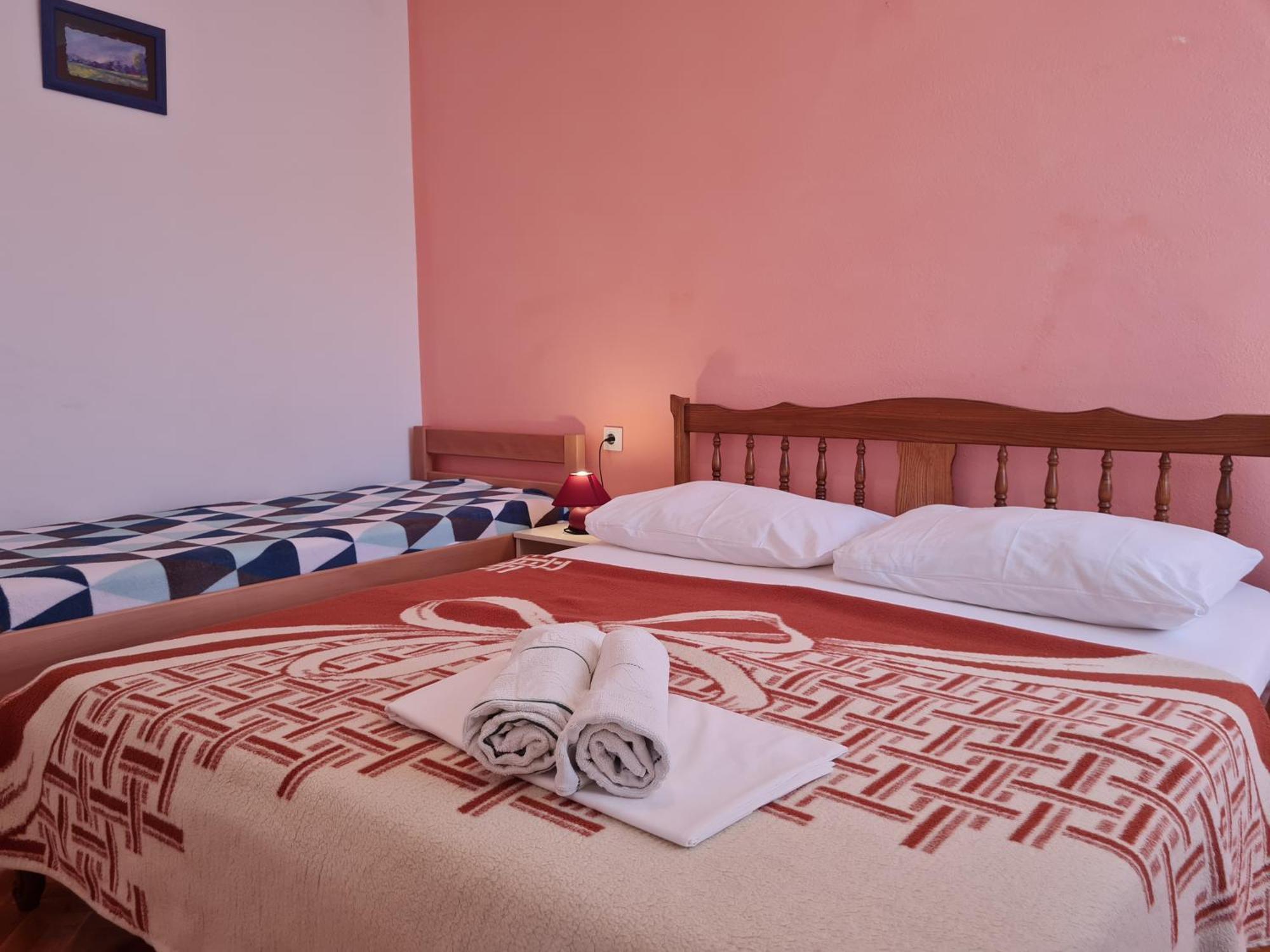 Mirjana F Apartaments Baška Екстериор снимка