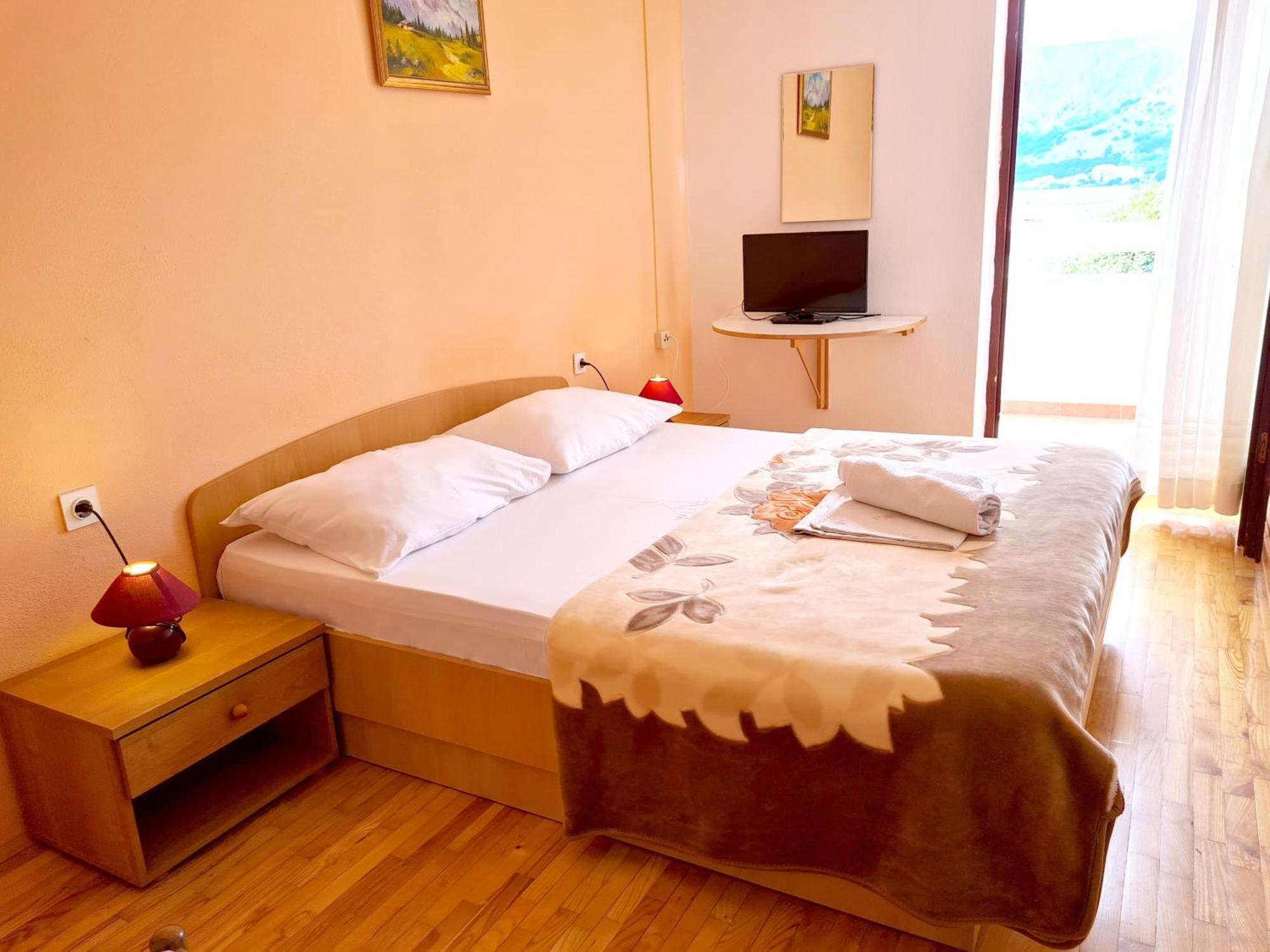 Mirjana F Apartaments Baška Екстериор снимка