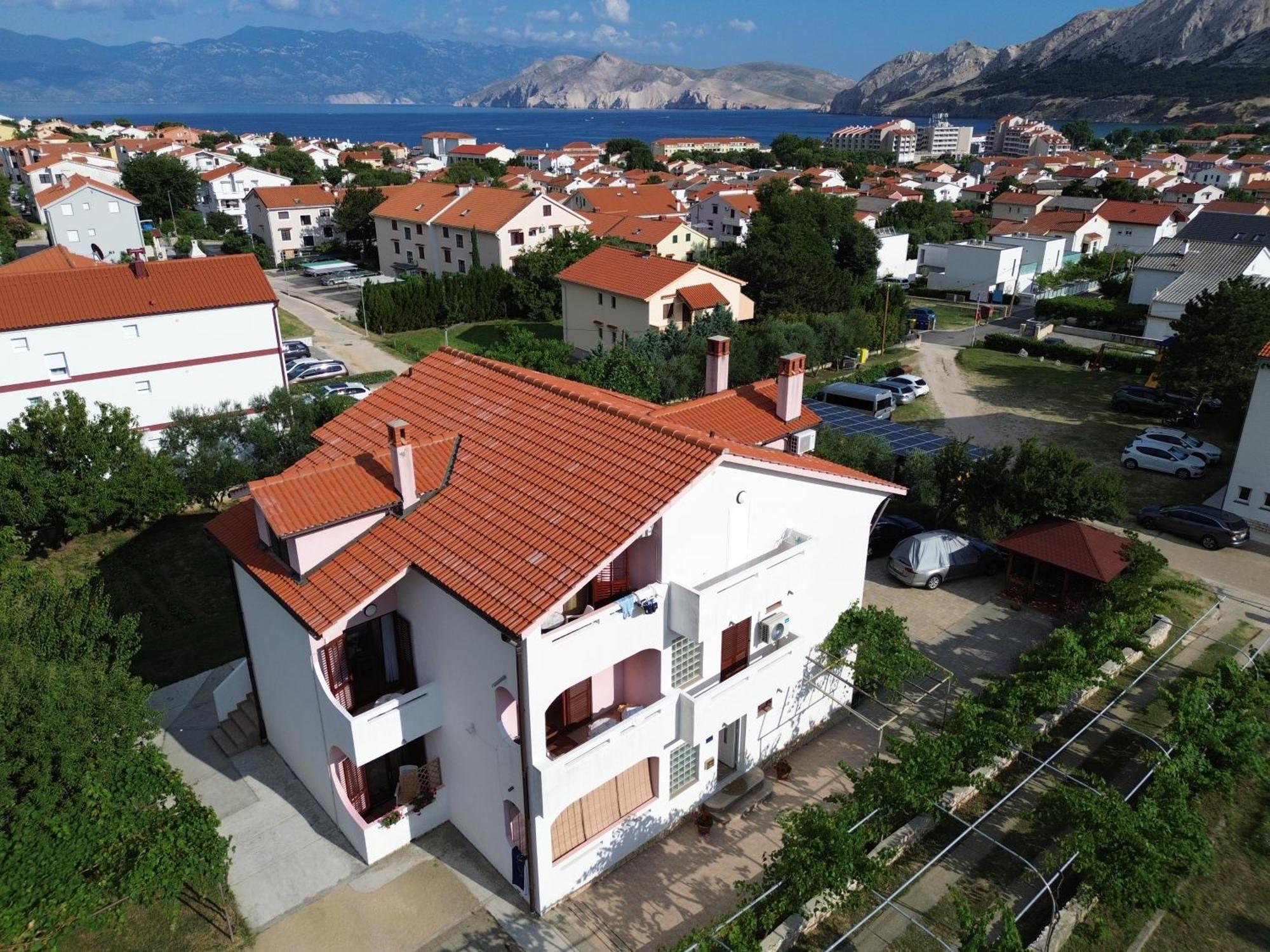 Mirjana F Apartaments Baška Екстериор снимка