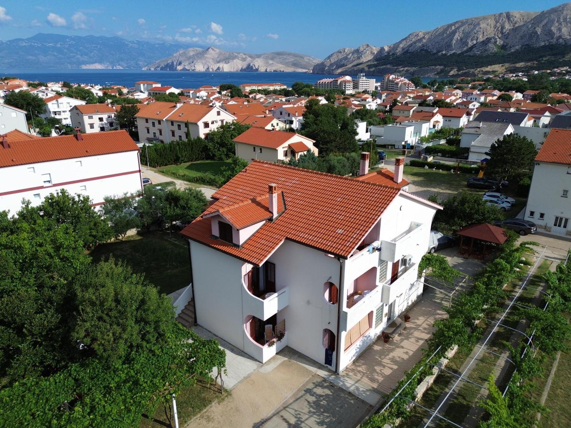 Mirjana F Apartaments Baška Екстериор снимка